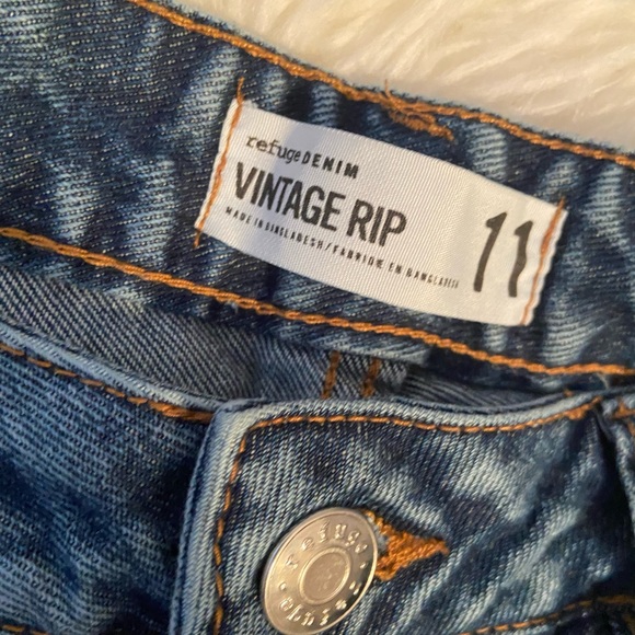 NWT Refuge Vintage Rip Shorts - Picture 5 of 5